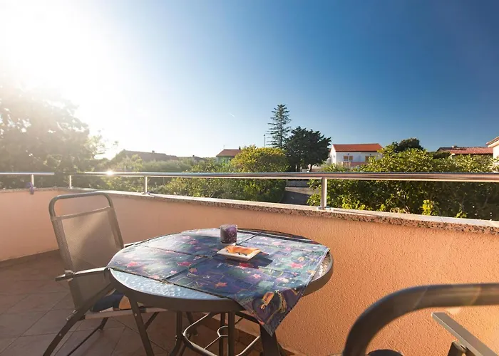 شقة 1-bedroom In Krk - Steps From The Beach! *